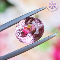 พลอยพิ้งค์ ทัวมาลีน (Pink Tourmaline) 3.34 ct. สีชมพูอมม่วง เป็นสีที่มีเสน่ห์ เนื้อแก้ว ประกายเหลี่ยมไฟค่อนข้างดี พลอยดิบ ไม่มีการเผา