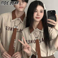 TIDE BEAR เสื้อเชิ้ดชายเสื้อเชิ้ตแขนสั้นวินเทจทรงหลวมสำหรับผู้ชายใหม่เสื้อคู่ดีไซน์แบบสูงสไตล์โรงเรียนวิทยาลัยจบการศึกษาชุดนักเรียน