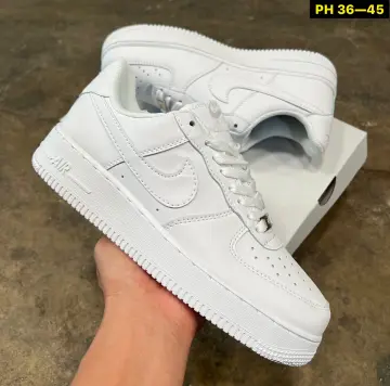 Nike store sneakers white