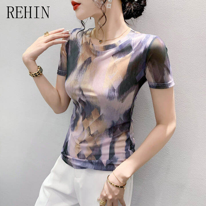 rehin-เสื้อยืดผู้หญิงฤดูร้อนแฟชั่นใหม่ผ้าตาข่ายแขนสั้นพิมพ์ลายที่ไม่ซ้ำใครเสื้อยืดคอกลมบางสง่างามเสื้อกล้ามทันสมัย