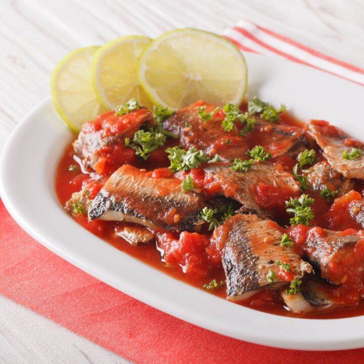 import-foods-john-west-sardines-in-tomato-sauce-120g-จอห์นเวสต์ซาร์ดีนอินโทเมโทซอส-120กรัม