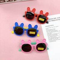 【lz】❀∏  Silicone Polarized Little Rabbit Sunglasses para crianças Cute Cartoon Toy Glasses Baby Sunglasses Nova moda