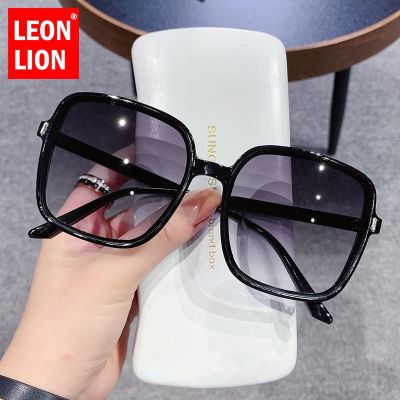 LeonLion แว่นตาแฟชั่นหรูหราสำหรับผู้หญิง2023แว่นกันแดดสี่เหลี่ยมวินเทจแว่นตา UV400ขนาดใหญ่สำหรับผู้หญิง/ผู้ชาย