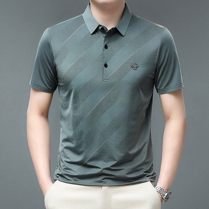 เสื้อยืดแขนสั้นมีปกสำหรับนักธุรกิจชายเสื้อผ้าผู้ชายผ้าไอซ์ซิลค์ระบายอากาศเสื้อโปโลบางฤดูร้อน2023