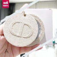 ???  ของแท้  Dior Keychain &amp; Compact Mirror  พวงกุญเแจกระจก ดิออร์    พวงกุญแจ ทรงกลม ข้างในเป็นกระจก  สไลด์เปิดปิดได้  อะไหล่สีทอง บอดี้สีครีม ???