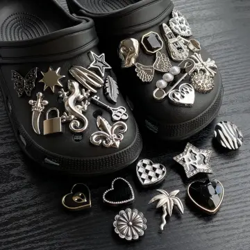 18pcs Kaws Shoes Charms Shoe Decoration Fashion Trendy Shoes