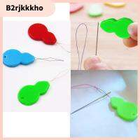 B2RJKKKHO 10/50/100pcs ใหม่ พลาสติก DIY เครื่องมือเย็บผ้า ที่สนเข็ม การใส่ตะเข็บ เครื่องมือ