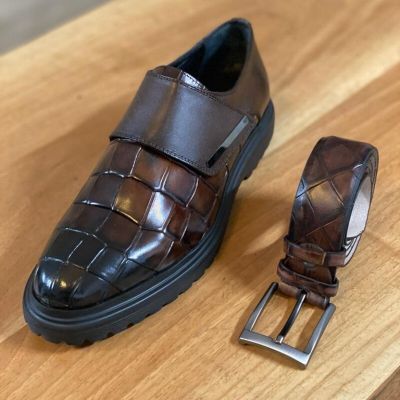 รองเท้าหัวมนสายรัดรองเท้าโลฟเฟอร์สีน้ำตาลสำหรับผู้ชายรองเท้าเสื้อผู้ชาย Pu สีน้ำตาลใหม่ขนาด Gratis Ongkir 38-46