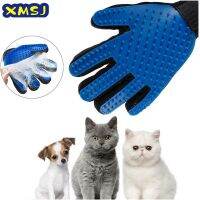 Dog Cat Pet Combs Grooming Deshedding Brush Gloves Effective Cleaning Back Massage Animal Bathing Hair Removal Brushes  Combs