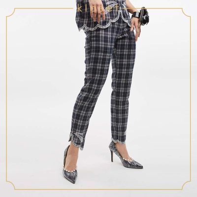 Kloset tartan trousers (AW19-P007)เสื้อผ้าผู้หญิง เสื้อผ้าแฟชั่น กางเกงแฟชั่น กางเกงขายาวสก๊อต กางเกงขายาวปักชายกางเกง