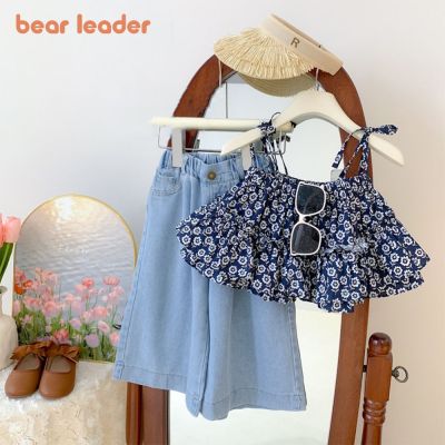 Bear Leader ชุดเสื้อผ้า2ชิ้นสำหรับเด็กผู้หญิง,ใหม่2023ชุดฤดูร้อนกางเกงขาม้าผ้าเดนิมลายดอกไม้แยกส่วนสไตล์เกาหลี