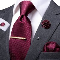 Hi-Tie Wine Red Business Solid Tie For Men 100 Silk Men 39;s Tie Clip Gift For Men Luxury Necktie Hanky Cufflinks Set Formal Dress