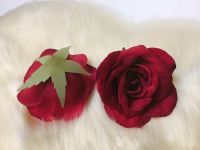 หัวดอกกุหลาบ 12ดอก กุหลาบปลอมสีแดงผ้ากำมะหยี่ขนสั้น เฉพาะหัวไม่มีก้าน
