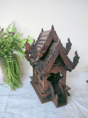 ศาลาไม้สักเล็ก ศาลเล็ก Spirit House บ้านทรงไทยมีระเบียง ศาลาทรงไทย ศาลเจ้าที่ ศาลตายาย บ้านทรงไทยไม้สักแท้ ทำสีโอ๊ค ขัดเงา