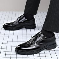 Mens dress shoes lace up oxfords patent leather Man shoes brogue Calzado hombre Zapatos de hombre Men wedding party shoes