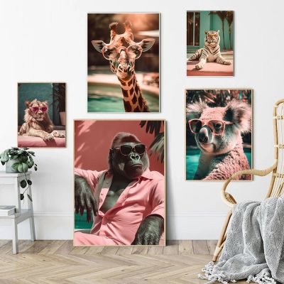โปสเตอร์สัตว์กับกอริลลาโคอาล่าและสิงโตสวมแว่นตา-เหมาะสำหรับชายหาดสระว่ายน้ำหรือตกแต่งบ้าน-ผ้าใบจิตรกรรมพิมพ์ภาพผนังศิลปะ