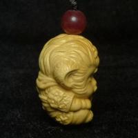 จีน wood ไม้แกะสลักสัตว์ Monkey King รูปรูปปั้น Netsuke จี้ Haversack ตกแต่ง Collection Gift