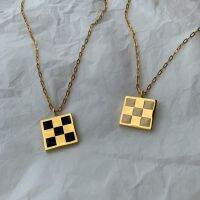 Checkered necklace