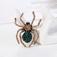 Retro Green Rhinestone Spider Brooch Creative Personality Exaggerated Cartoon Brooch Clothing Accessories