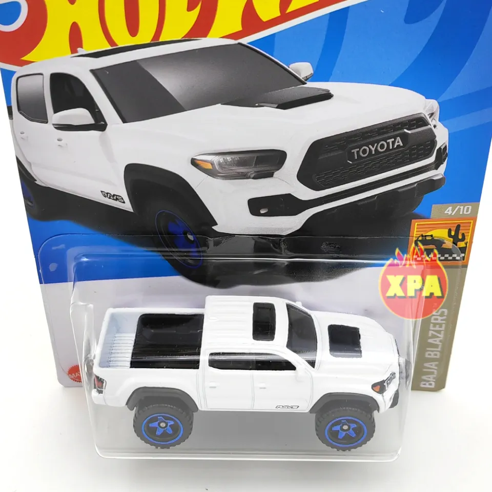 Hot Wheels ´20 Toyota Tacoma White Baja Blazers 2023 M Case 海外 即決-