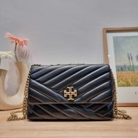 กระเป๋าสะพาย ใบเล็ก พอดีตัว TORY BURCH KIRA CHEVRON SMALL CONVERTIBLE SHOULDER BAG