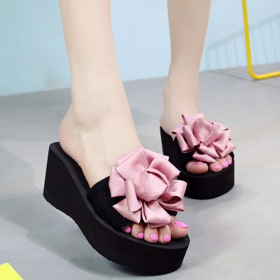 Factory wholesale slippers female han edition show thin sand flowers outside the new fashion shoes high-heeled platform sandals on holiday