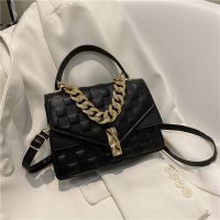 ﹊ The new 2022 fashion leisure shoulder bagwomens shoulder inclined web celebrity retro grid bag bag