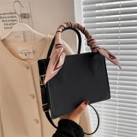 ☢ Web celebrity retro 2022 female fashion popular new bag leisure western style restoring ancient ways is han editionbag lady