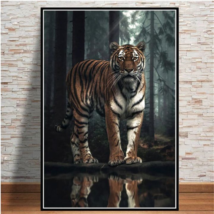 เสือจ้องในป่าผ้าใบพิมพ์สัตว์นอร์ดิกภาพผนังศิลปะบนผ้าโปสเตอร์ภาพวาดตกแต่งสำหรับห้องนั่งเล่น