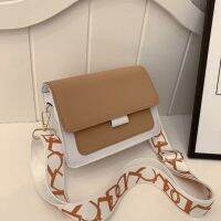 （STOCK）- High-End Bag Western Style Crossbody Womens Versatile Ins Fashion Shoulder New 2023 Trendy Small Square Bag