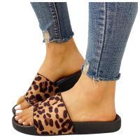 【CW】 40  2020 Slippers Shoes Leopard Print Sandal Slides Outdoor Non-slip Beach Female