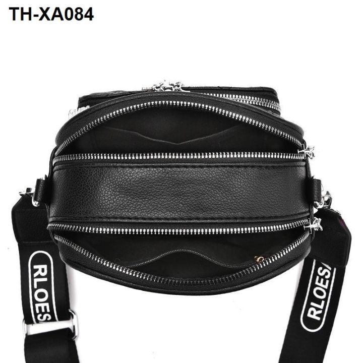 กระเป๋าออกแบบระดับไฮเอนด์-2023-ใหม่แฟชั่นอินเทรนด์all-matchกระเป๋าสตรีวัยกลางคนเพชรไหล่เดี่ยวกระเป๋าmessenger-ins