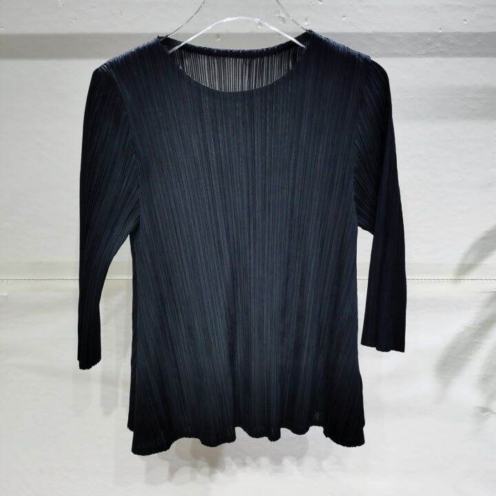 เสื้อยืดแขนยาวสามส่วนจีบทรงสลิมฟิต7097-miyake