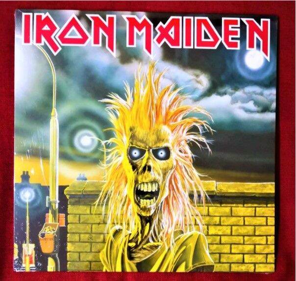 Iron Maiden - Iron Maiden ( 180g Vinyl / LP / Piring Hitam ) | Lazada