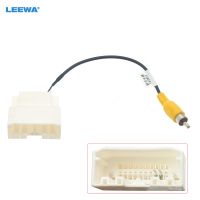 LEEWA Auto Reverse Camera Output Video Adapter Wiring Cable For Dodge Journey/Chrysler 300C Original Car Camera Video Output