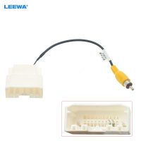 LEEWA 10X Auto Reverse Camera Output Video Adapter Wiring Cable For Dodge Journey/Chrysler 300C Original Car Camera Video Output