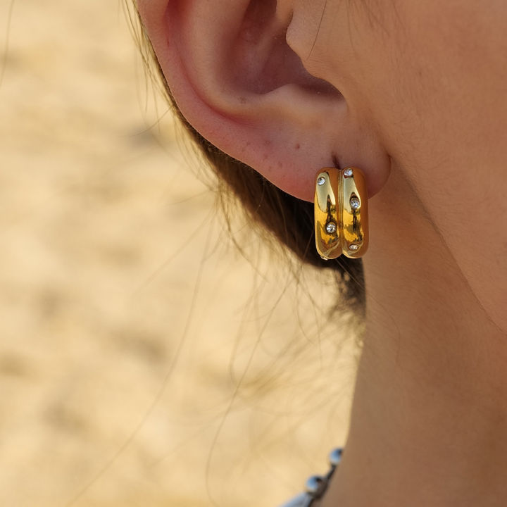 emmesea-stud-earrings-ต่างหู-18k-ชุบทองสแตนเลส-ต่างหูรูปตัว-cth