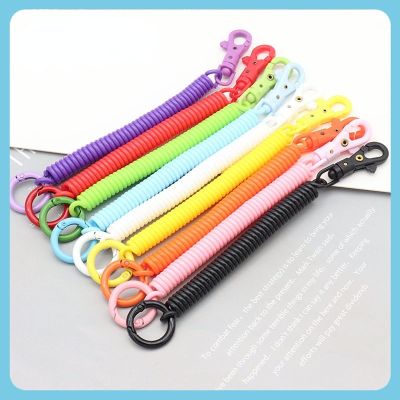 ：“{—— Coil Springs Keychain Stretchy Spiral Spring Coil Retractable Coil Springs Keychain With Metal Clasp Key Chain Holder Lanyard