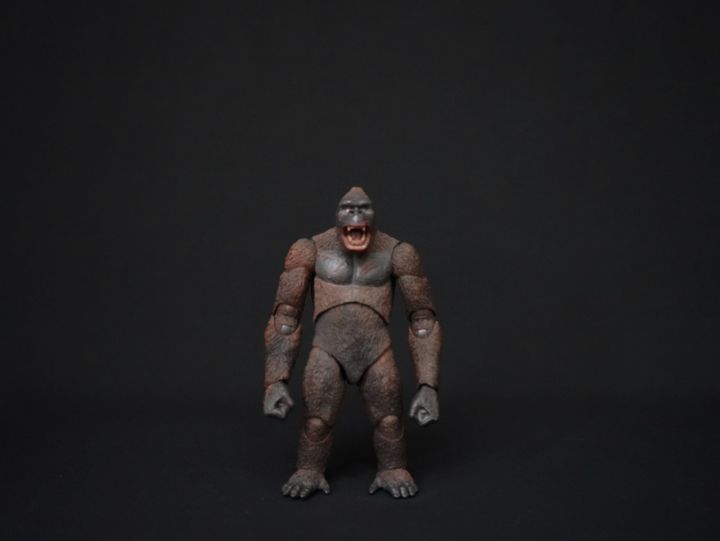 มือ-2-โมเดล-neca-king-kong