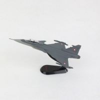 JAS-39ขนาดเล็ก1/87 SAAB วิศวกรฉีด ABS พลาสติกเป็นมิตรกับสิ่งแวดล้อม Gripen เครื่องบินรบโมเดลของที่ระลึกของขวัญของเล่นสำหรับสะสมการก่อสร้างเครื่องบิน