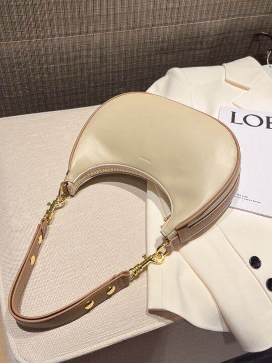 advanced-sense-of-alar-bag-and-bag-female-new-niche-2023-trendy-early-autumn-crescent-design-feeling-bag-handbag