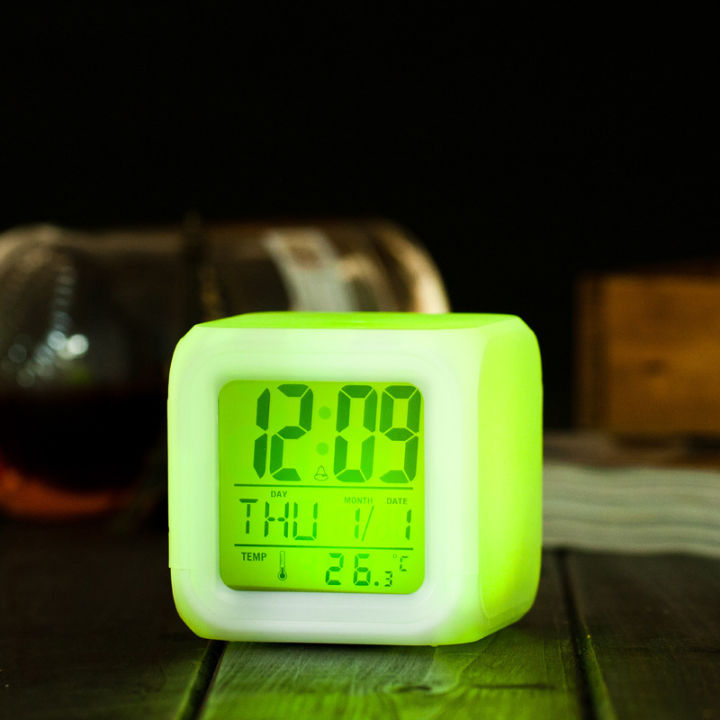 นาฬิกาปลุกเปลี่ยนสีที่มีสีสัน-บ้านสร้างสรรค์สี่เหลี่ยมสีขาวนาฬิกาปลุกขนาดเล็ก-led-นาฬิกาปลุกอิเล็กทรอนิกส์เรืองแสง-pdo