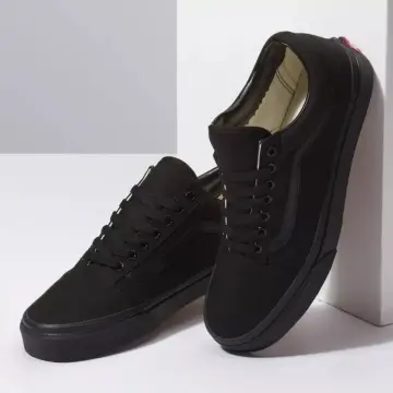 All black hot sale sneakers womens