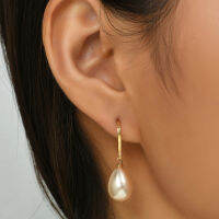 Water Drop Pearl Dangle ต่างหูผู้หญิงเจ้าอารมณ์ Hook ต่างหูไม่สม่ำเสมอ Slim เทียม Pearl แขวนต่างหู Brincos