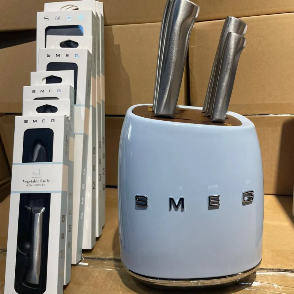 Smeg Pastel Blue Stainless Steel Knife Block Set, Furniture & Home Living,  Kitchenware & Tableware, Knives & Chopping Boards on Carousell