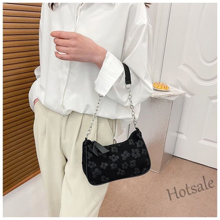 hot-sale-c16-jasmin-noir-canvas-womens-chainhalf-moon-shoulder-bag