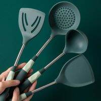 ไม้พายซิลิโคน non-stick ชุดเครื่องครัว ตะหลิวซิลิโคน สีเขียวคอรัล รุ่น kitchen-steel-frying-holes-pan-00A-Boss-GREEN