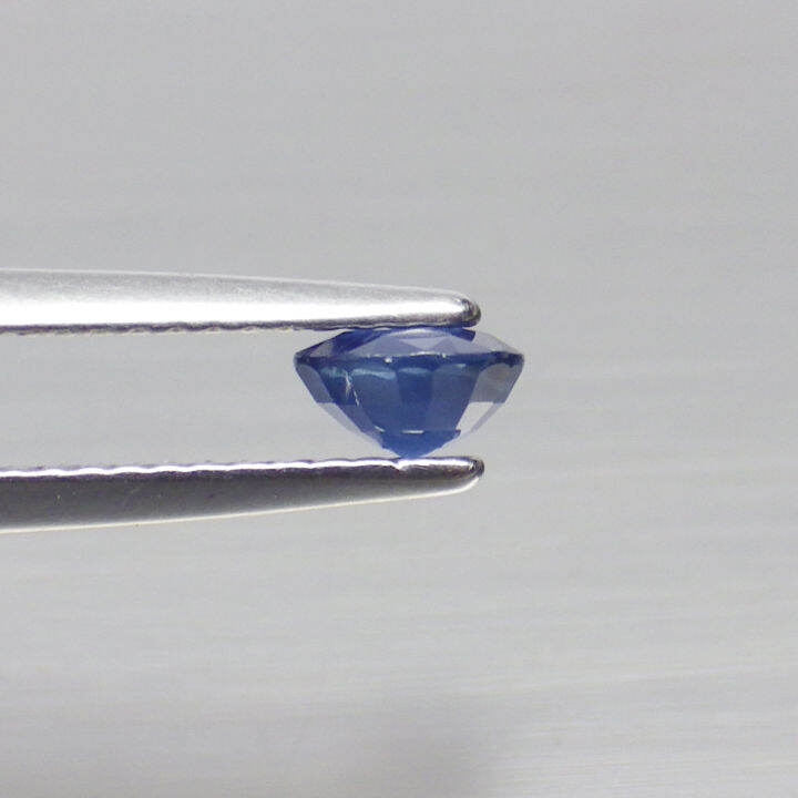 พลอย-ไพลิน-แซฟไฟร์-แท้-ธรรมชาติ-natural-blue-sapphire-หนัก-0-79-กะรัต