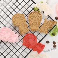 【Ready Stock】 ✲◕❃ C14 cartoon Frozen series Cookie Cutter biscuit Mold Cute Olaf Anna Elsa Cookie Mold fruit steamed bread baby auxiliary food cutter mold DIY baking tools