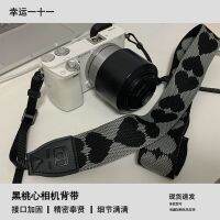 Camera Strap SLR Shoulder Strap Literary Lovely Heart Lanyard Suitable for Canon Polaroid Sony Fuji